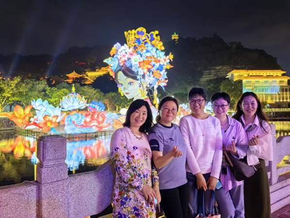 9d899ebbedbcb757c3bcf72258a0a49